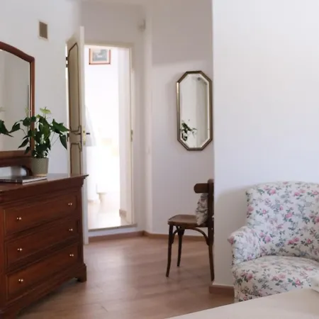 Buganvilla Βίλα